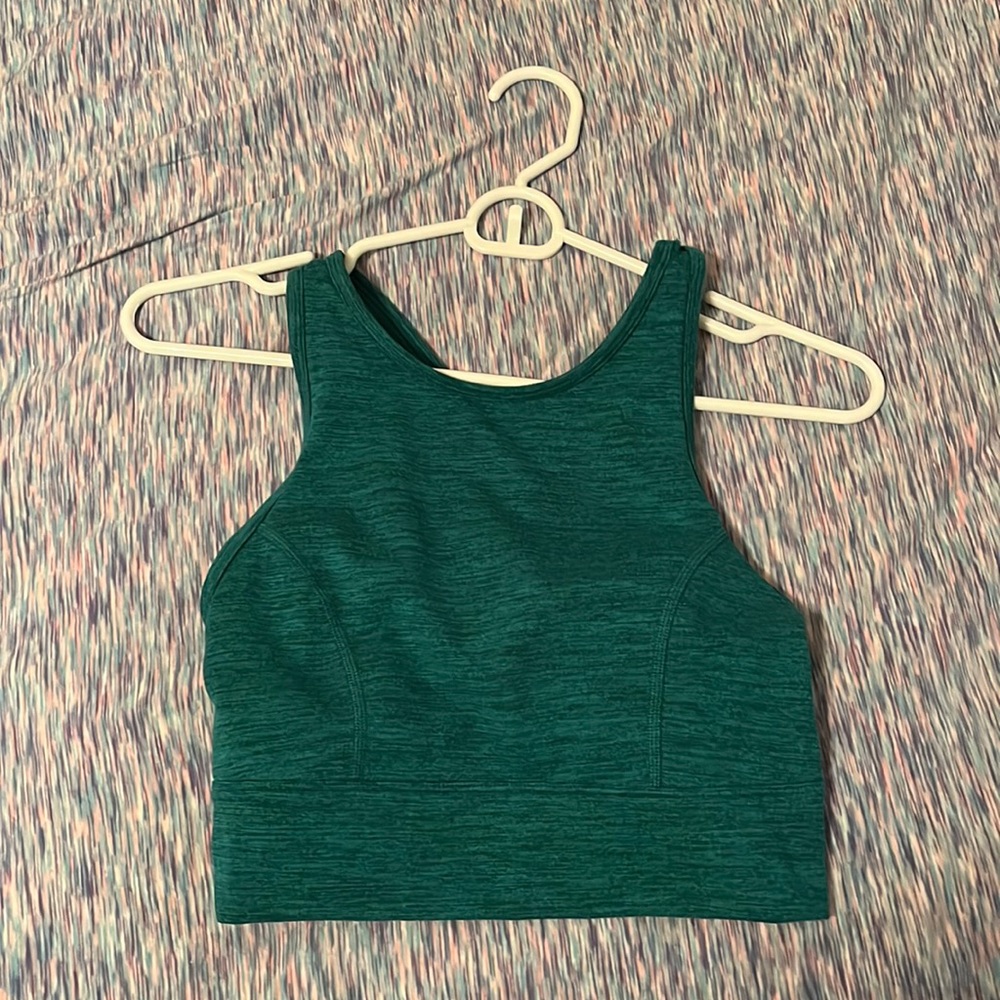Women’s Workout crop top cross cross back
